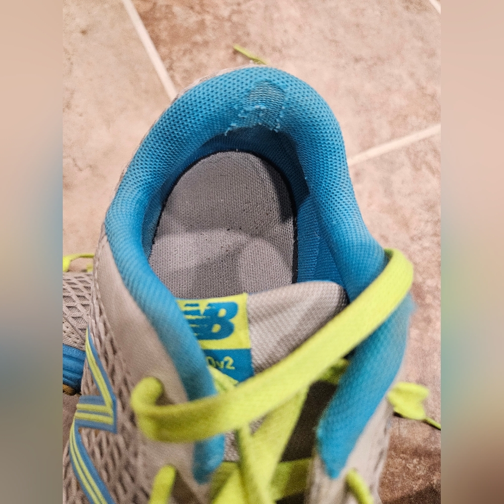 New Balance shoes - Picture 15 of 16